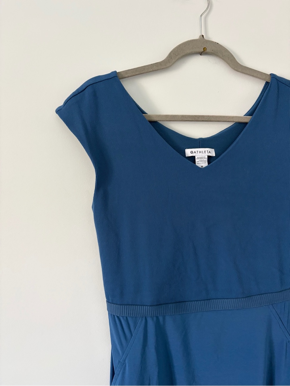 Athleta Ryder Cap Sleeve V Neck Midi Jay Blue Fit and Flare Dress Medium - Picture 2 of 10